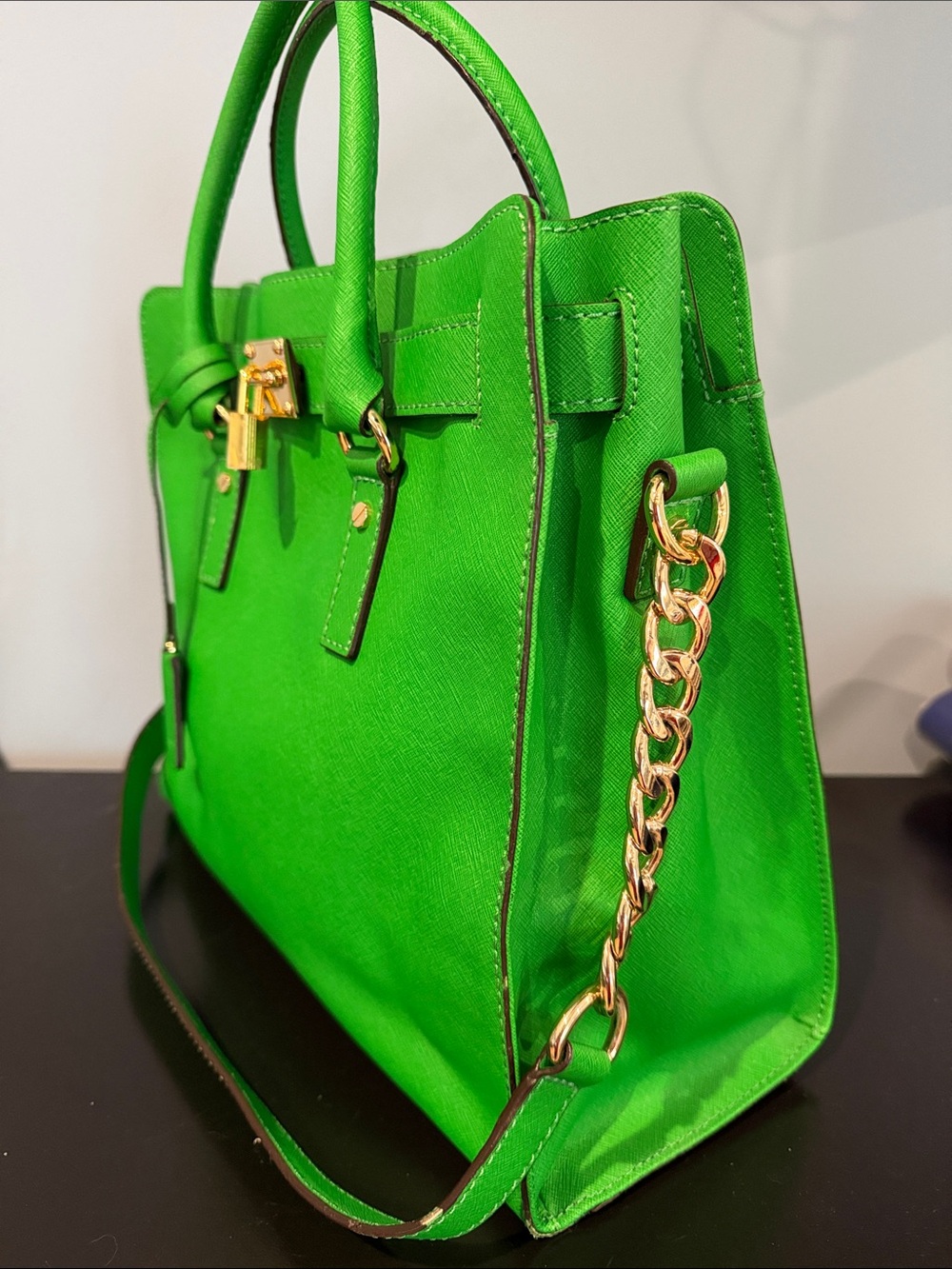 Michael Kors Hamilton Large Saffiano Leather Tote - Green - Picture 5 of 10